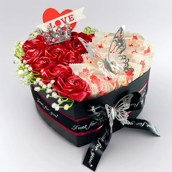 HeartLove Choco & Roses Box Gravyr Store